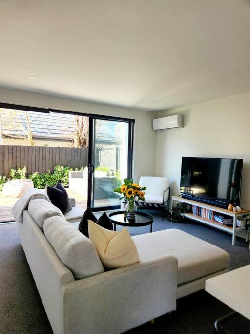 Central Home With Internal Garage - Close To Cbd! Christchurch Exterior foto